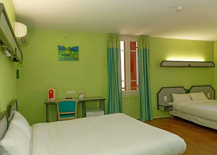 ホテル オテル デュ ヴィガン